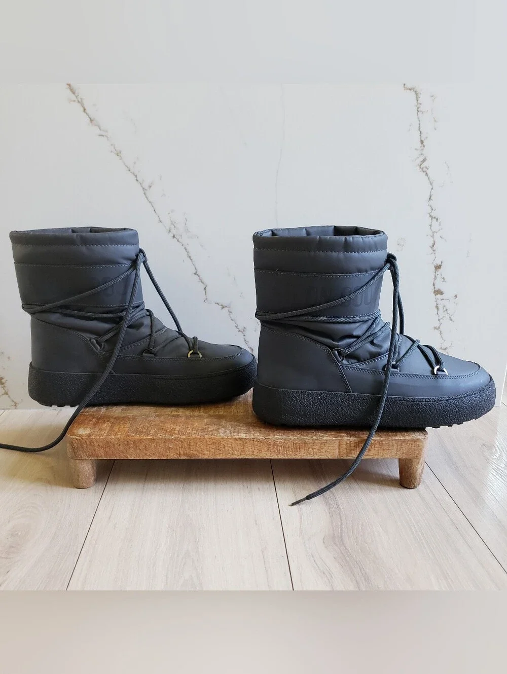 Moon Boot Winter Boots EU 42 Padded LTrack Quilted Apres Ski Rubber Italy Made